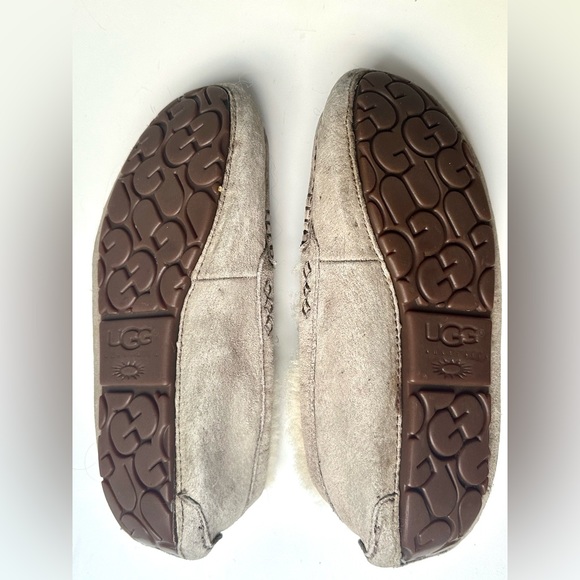 UGG Crystals embellished Loafers Moccasins, size 6 - Picture 7 of 8